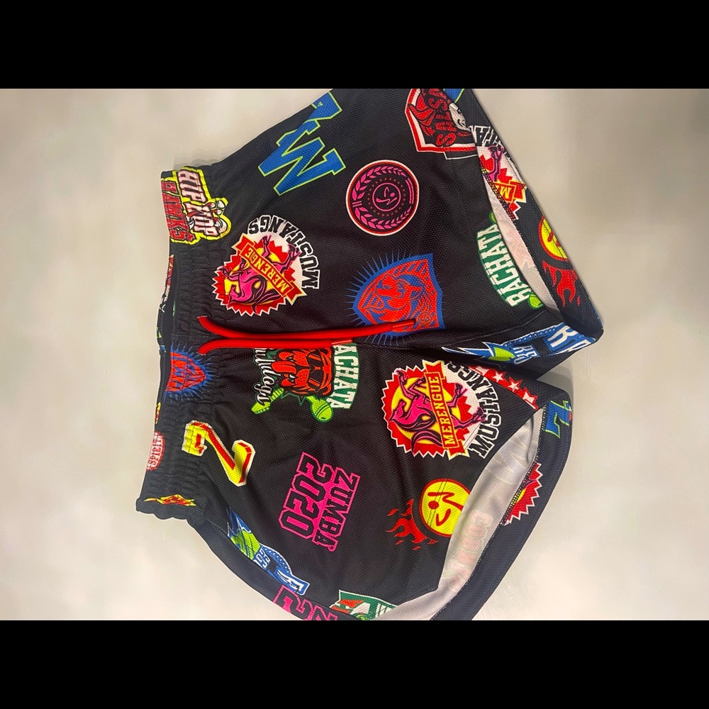 Zumba short pants small